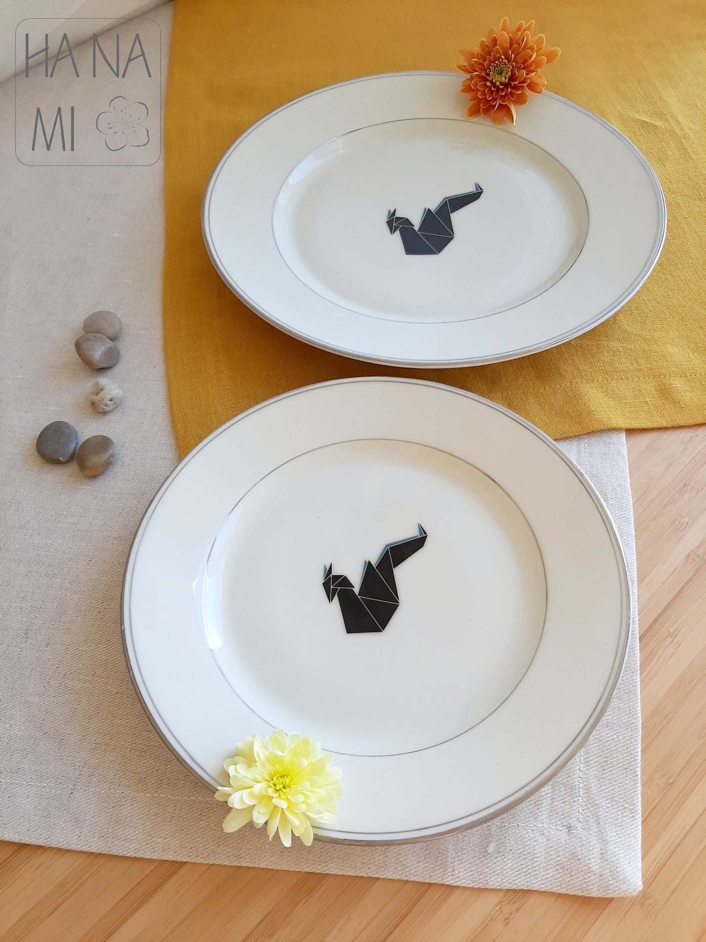 "Origami Dragon" decorative plate set