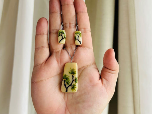 Glass jewelry set "Pine of Longevity" necklace and earrings