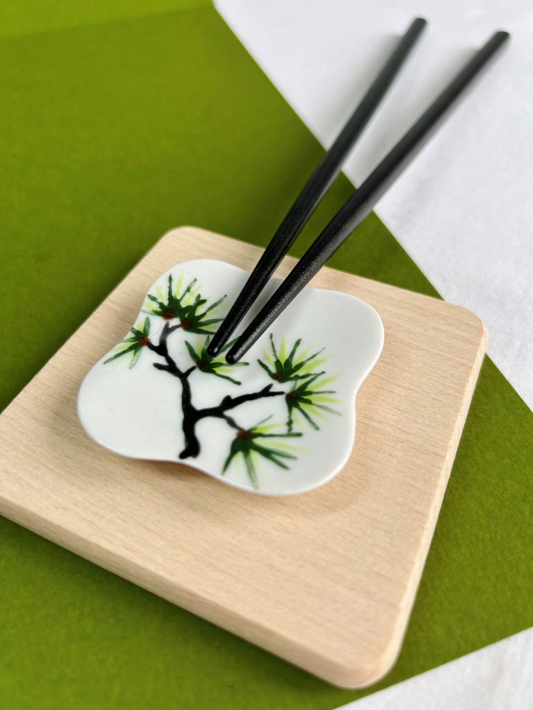 Chopstick rest, square, "Long-lived pine", 5.5x5.5 cm