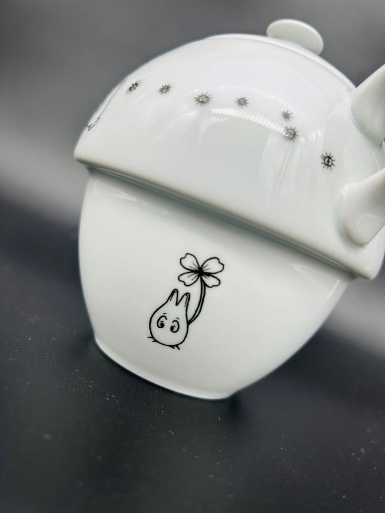 "Totoro" tea set