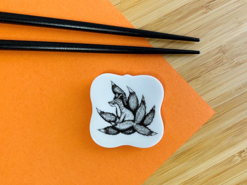 Kyuubi no Kitsune square chopstick rest 5.5x5.5 cm