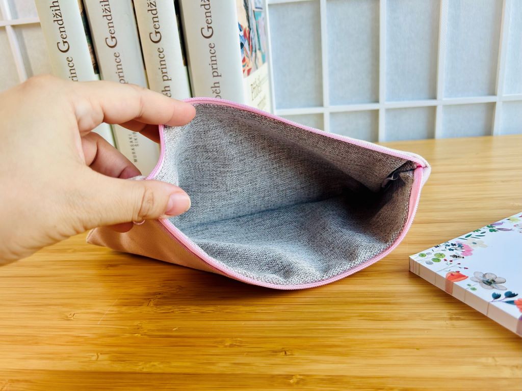 Pencil case "Morning Under the Cherry Blossom"