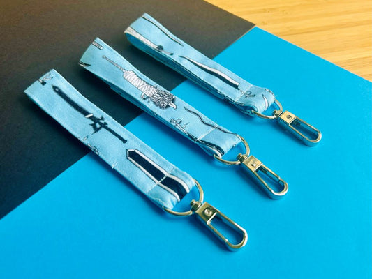 Schlüsselanhänger „Anime-Schwerter“