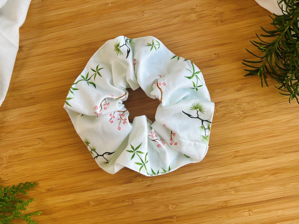 Scrunchie "Three Friends of Winter" fabric hair tie