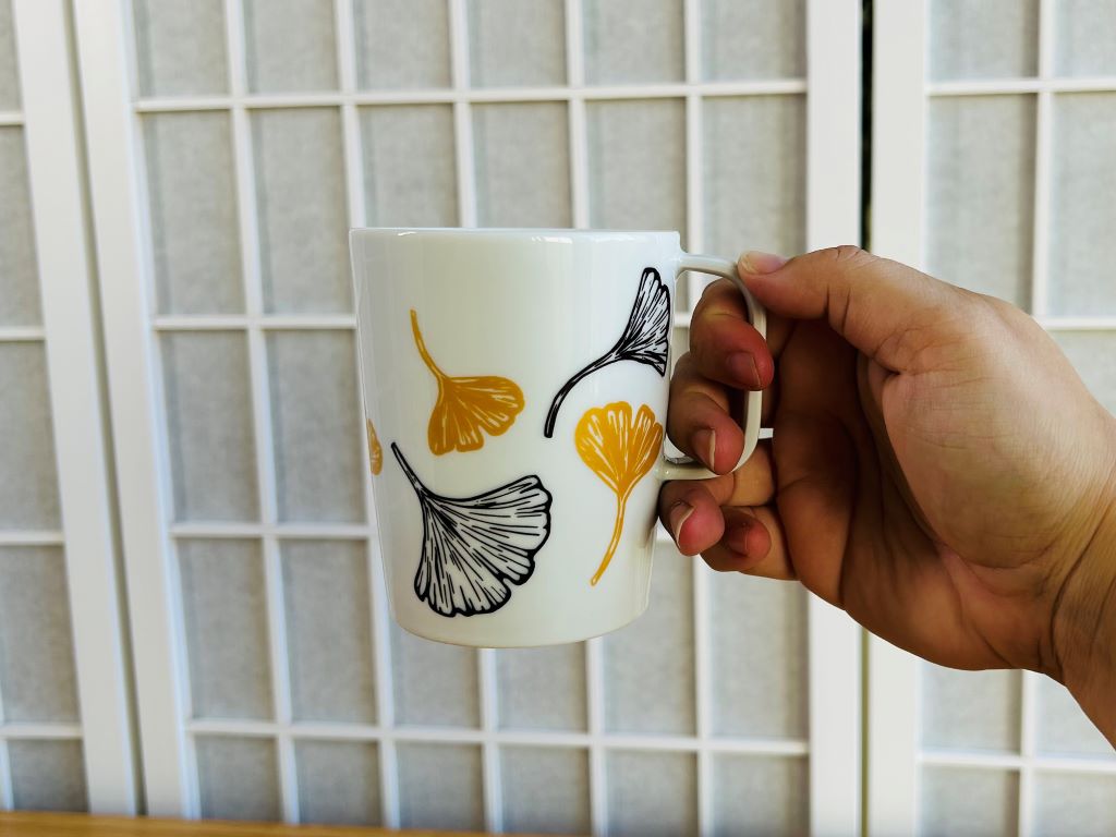 Tasse "Ginkgoblätter" mit Gold 250 ml