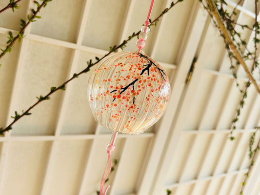 Skleněná větrná zvonkohra fuurin "Ráno pod sakurou" vlnkovaná