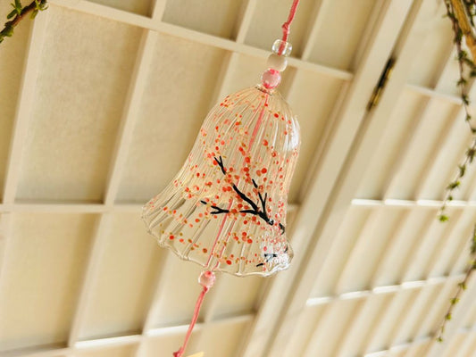 Skleněná větrná zvonkohra fuurin "Ráno pod sakurou" zvoneček