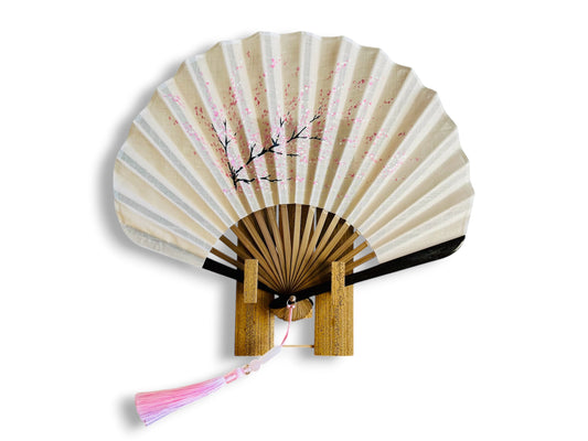 Luxusní skládací vějíř "Ráno pod sakurou" ručně malovaný