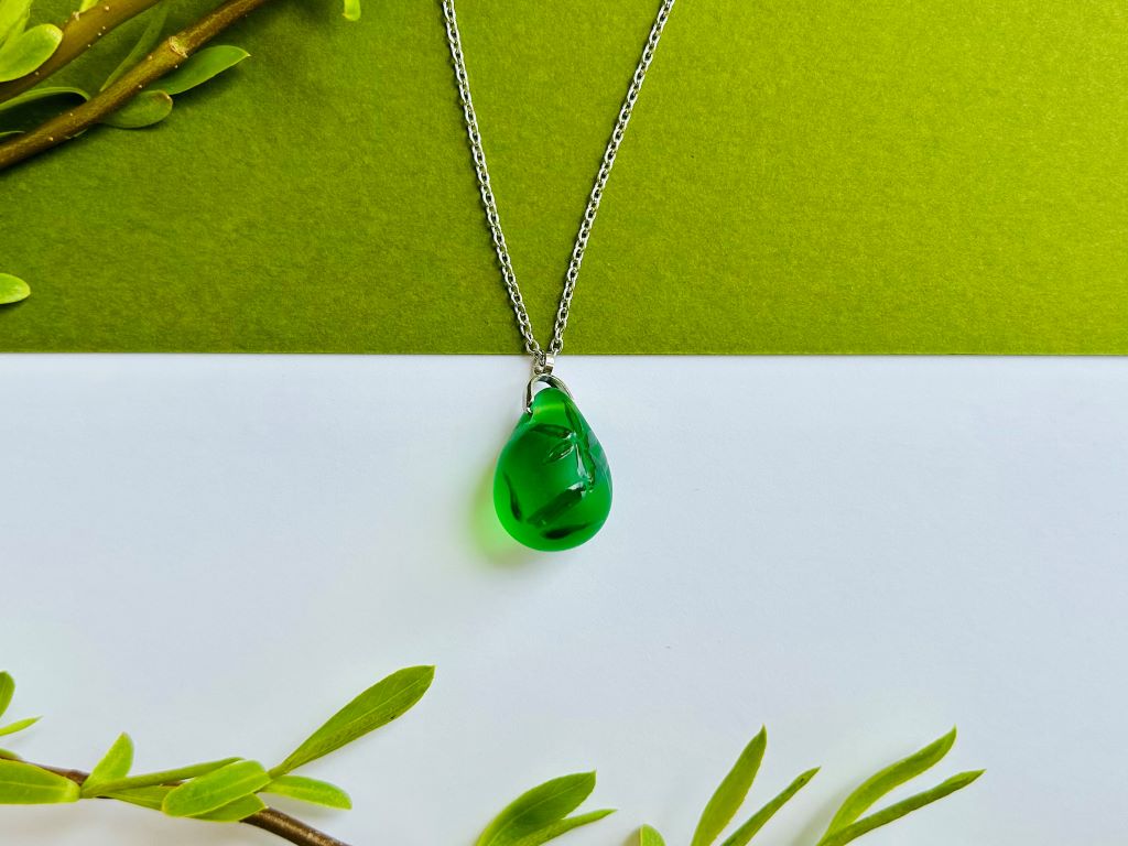 Glass necklace "Bamboo Grove"