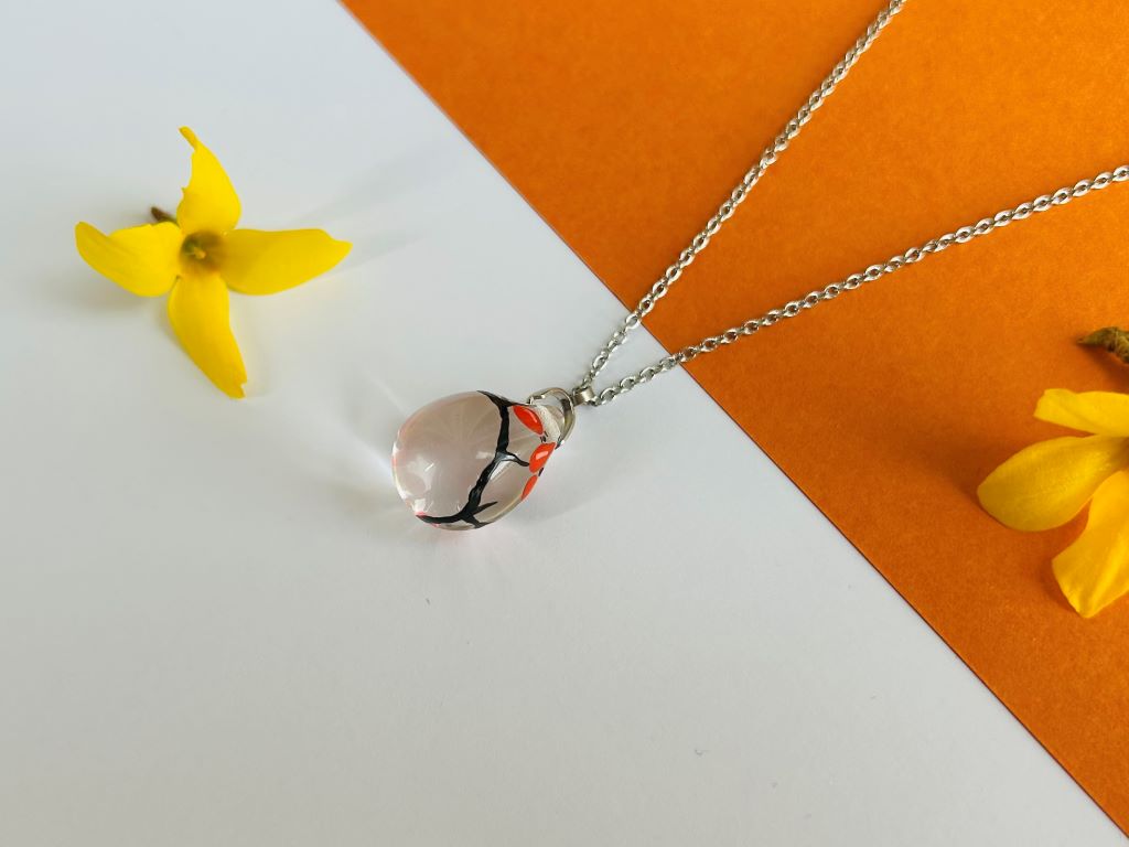 Glass necklace "Rosehip Tea"
