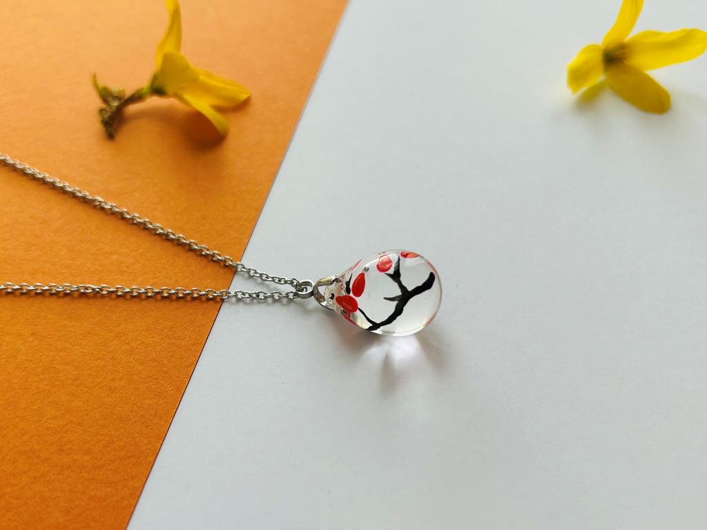 Glass necklace "Rosehip Tea"