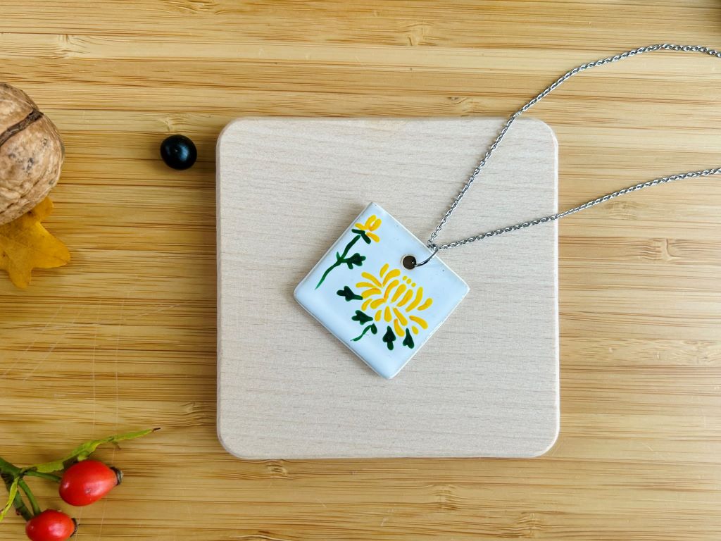 ceramic necklace "Imperial Chrysanthemum"