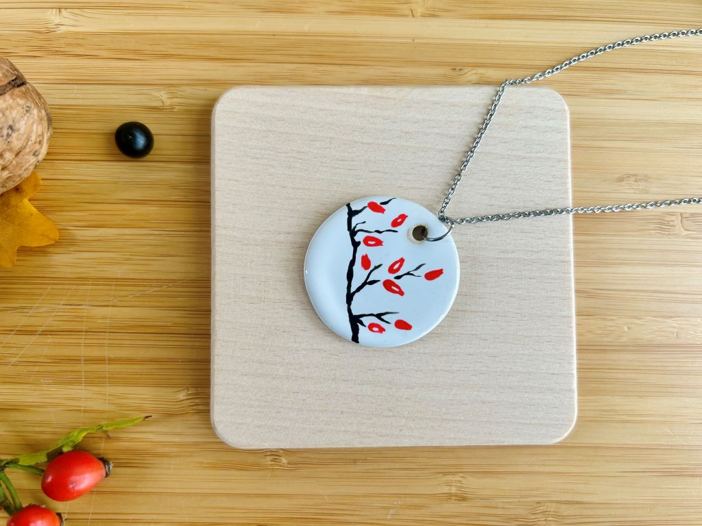 Ceramic necklace "Rosehip Tea"