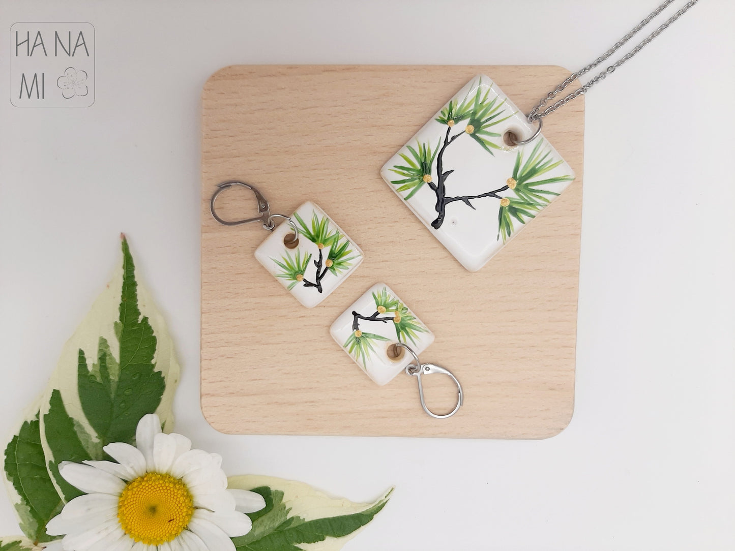 ceramic jewelry set "Long-lived Pine"