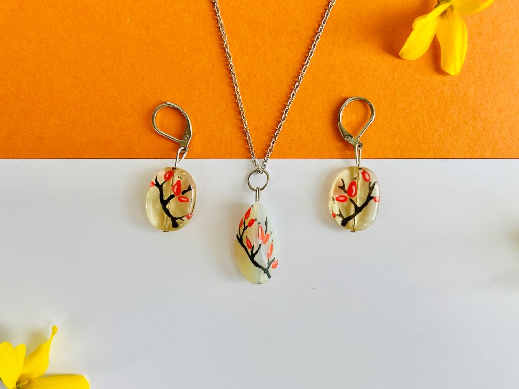 "Rosehip Tea" glass jewelry set - necklace and earrings