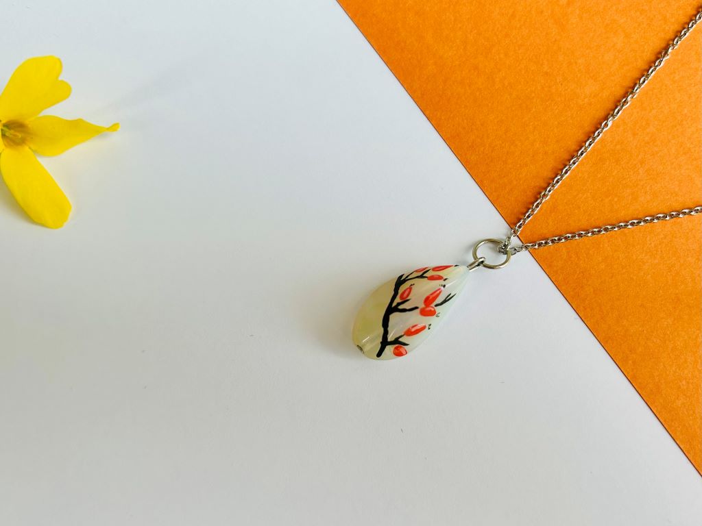 "Rosehip Tea" glass jewelry set - necklace and earrings