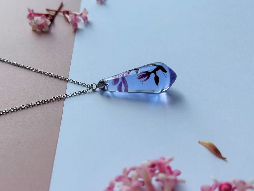 "Scent of a Spring Dream" glass jewelry set