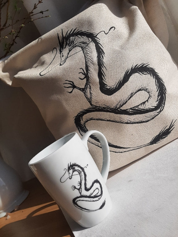 Tall mug "Dragon" B&W 380 ml
