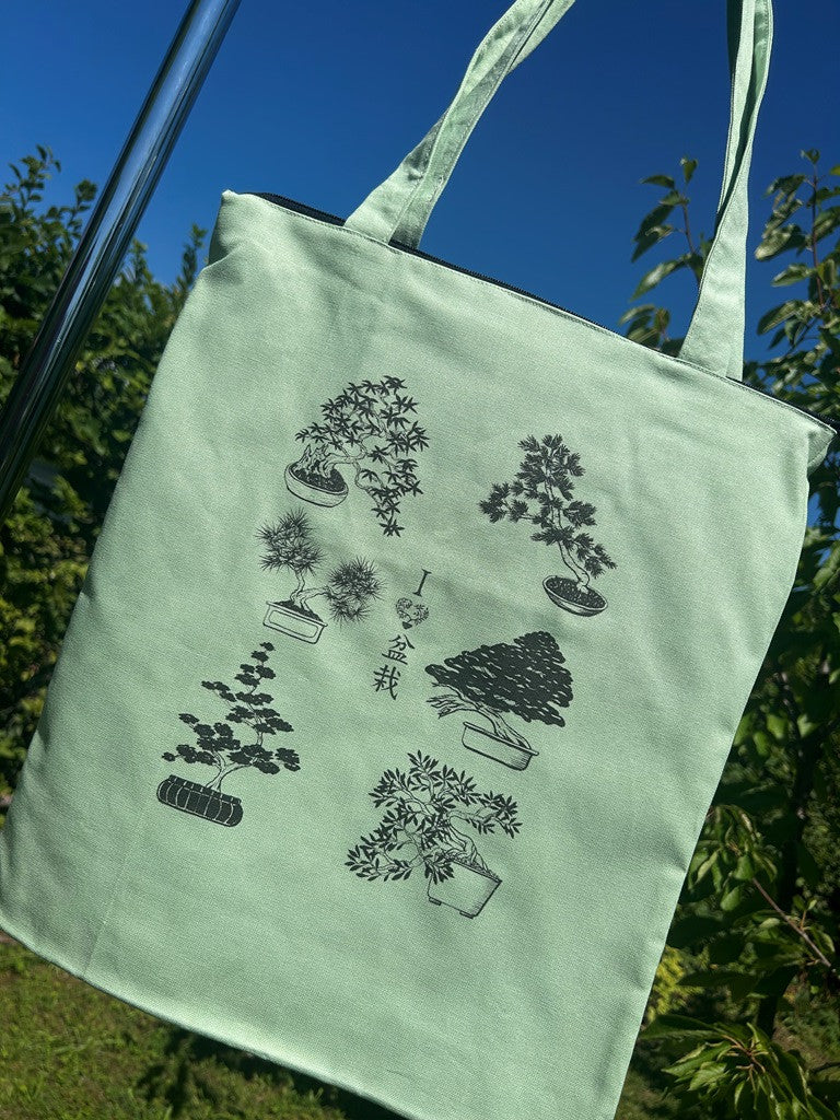 light green shopping bag "Bonsai lover" with zip and inner pocket