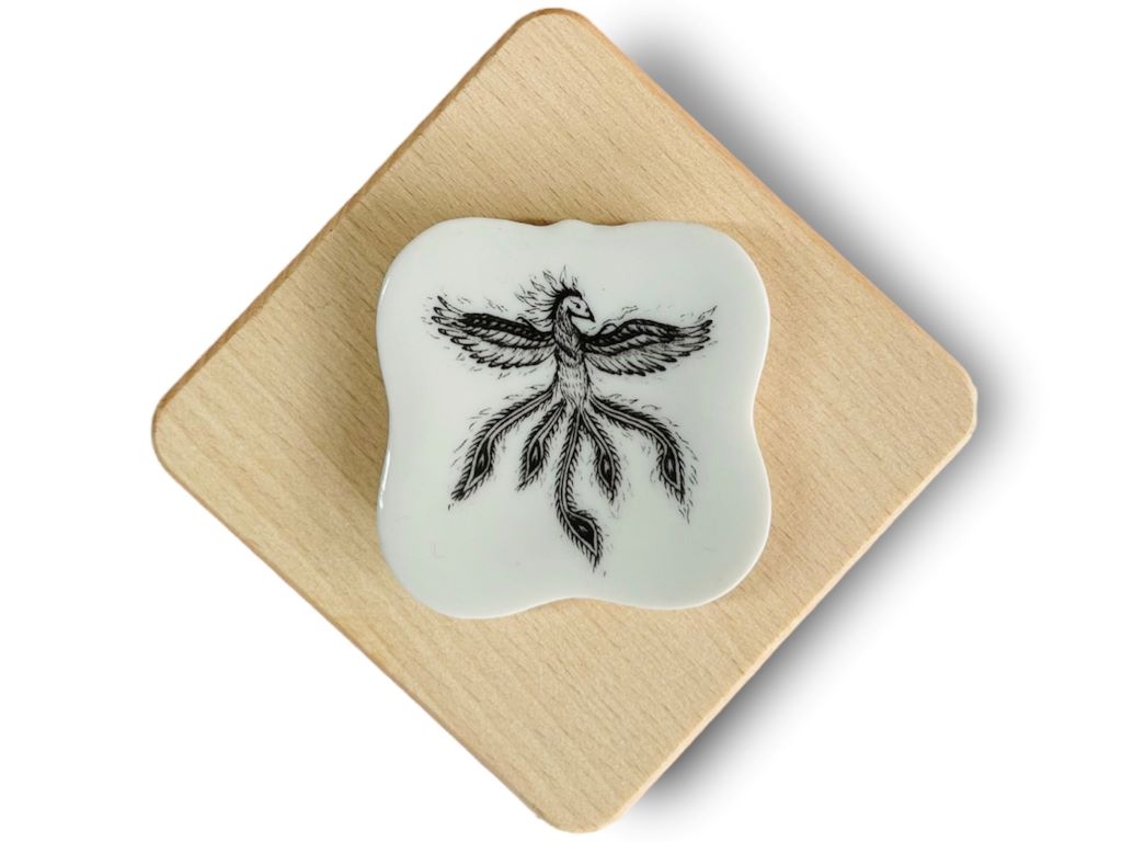 Chopstick rest, square "Phoenix" 5.5x5.5 cm