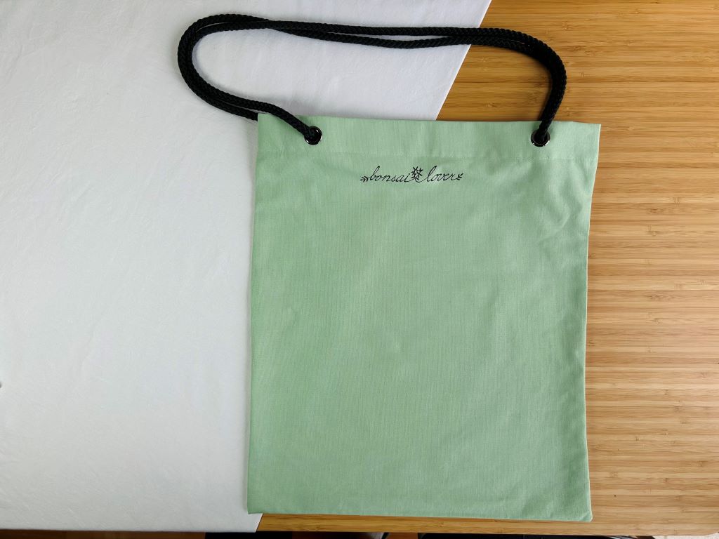 "Bonsai Lover" shopping bag with cord handles