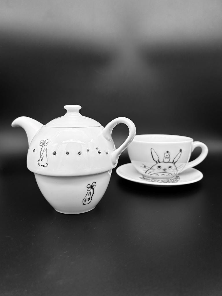 "Totoro" tea set