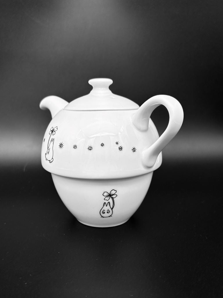 "Totoro" tea set