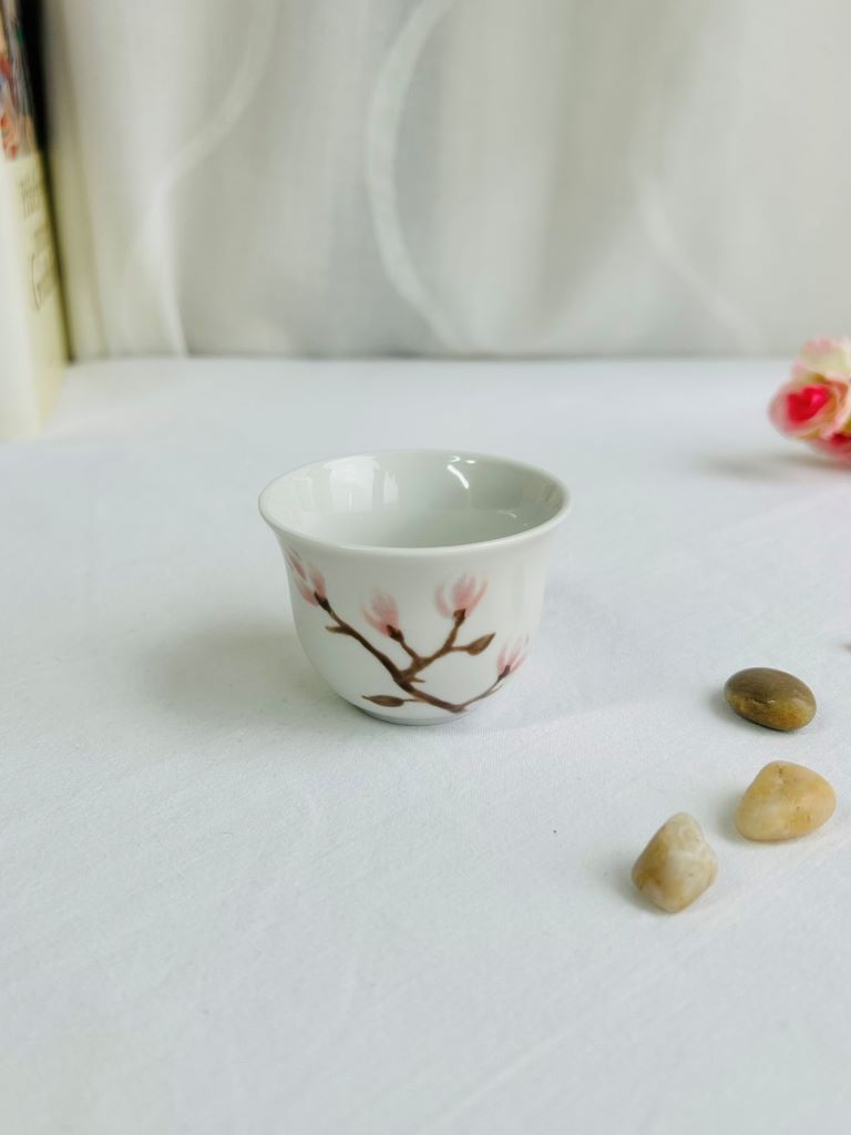 "Scent of a Spring Dream" sake and tea cup 50 ml