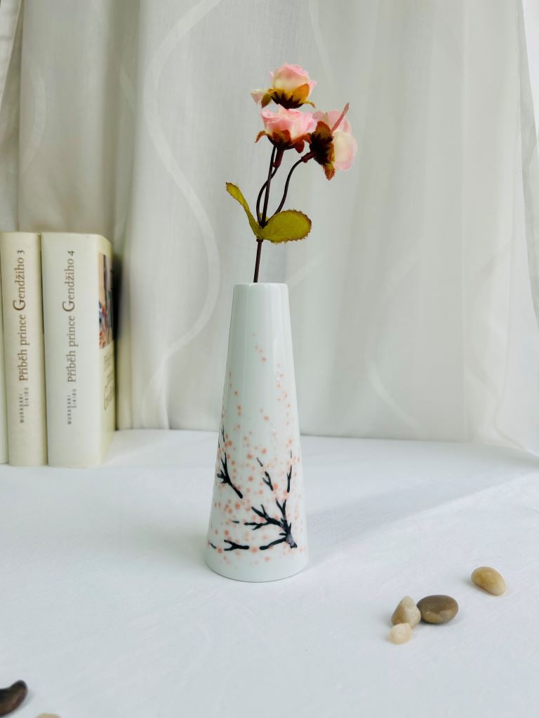 Vase "Morning Under the Cherry Blossoms"