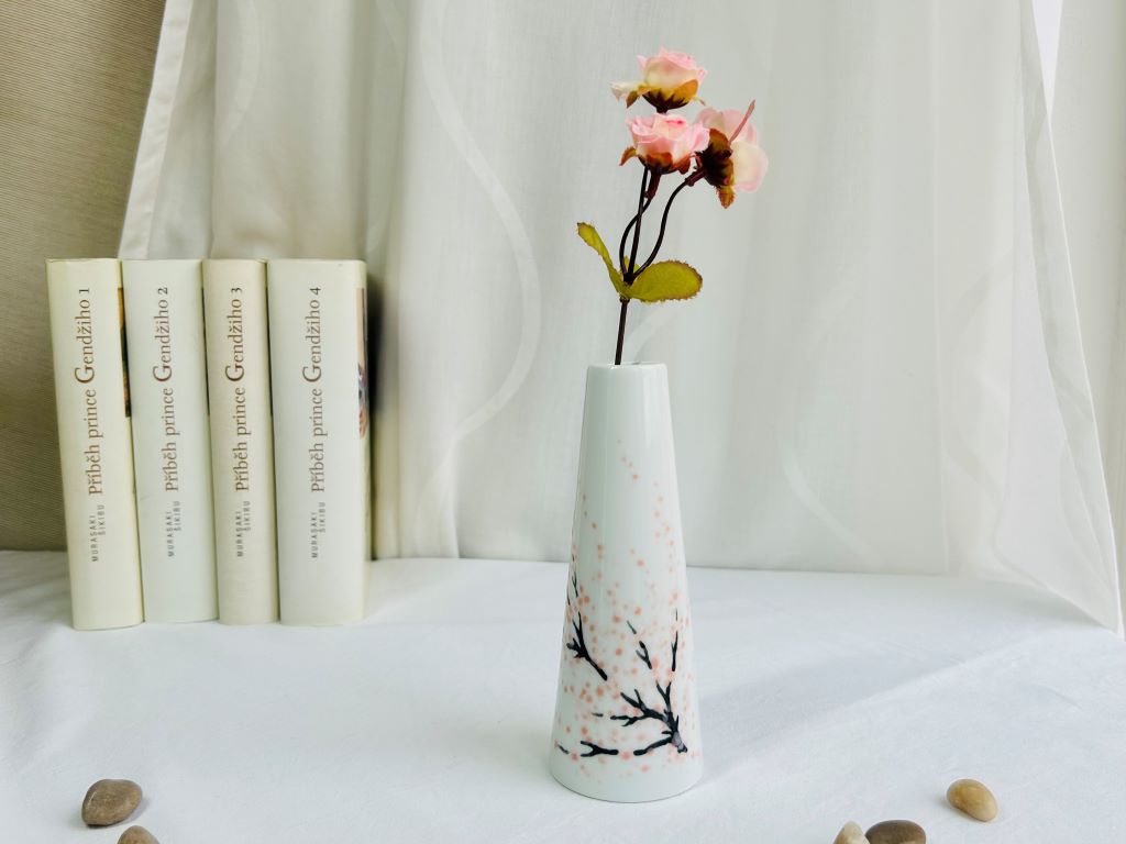 Vase "Morning Under the Cherry Blossoms"