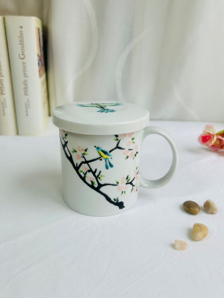 Mug "Bird on Sakura" with infuser and lid 300 ml