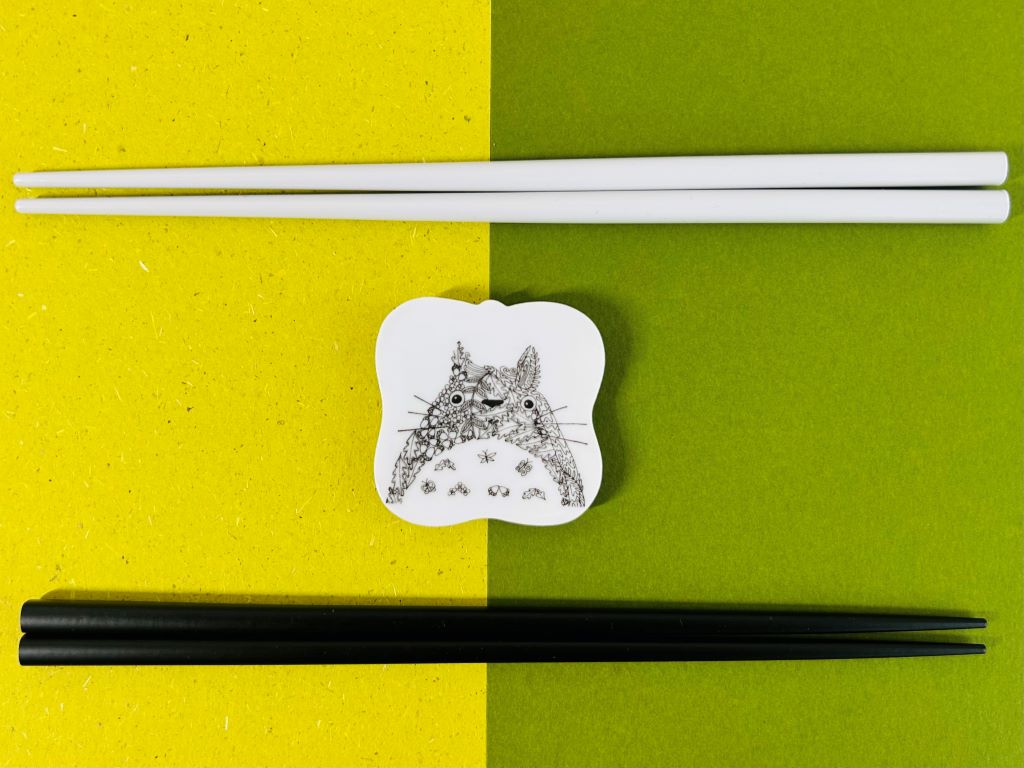 Square "Totoro" chopstick rest 5.5x5.5 cm