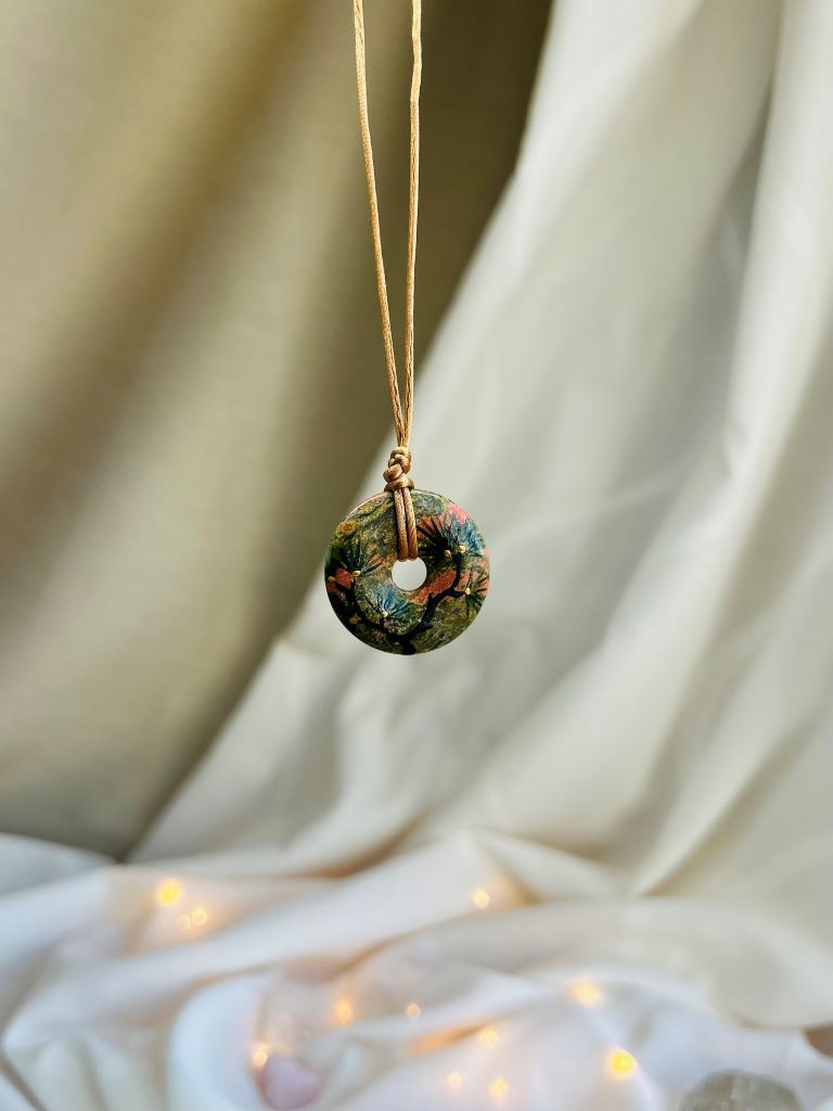 "Long-Life Pine" donut necklace - unakite (epidote)
