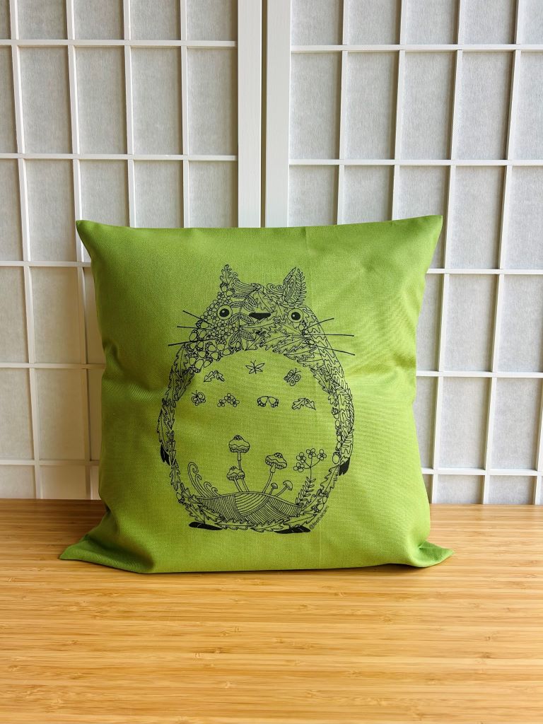 Pillow cover "Totoro" green 40x40 cm