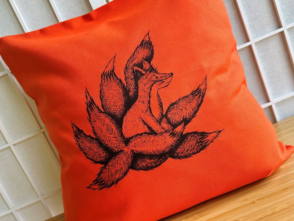Pillowcase "Kyuubi no Kitsune" orange 40x40 cm