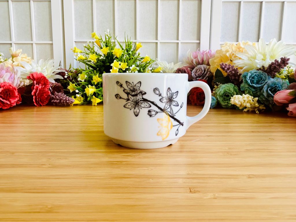 sada hrnků "Jarní Japonsko" se zlatou a stříbrnou 200 ml