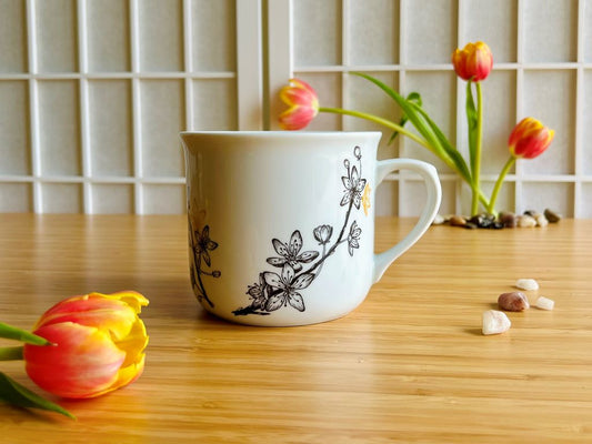 hrnek velký "Sakura" se zlatou 650 ml