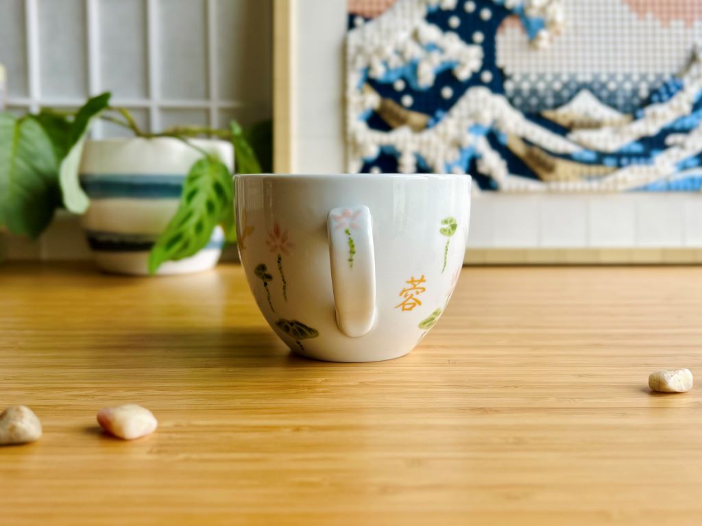 Wide mug "Lake Jewels or Koi Carp in a Lotus Pond" 480 ml