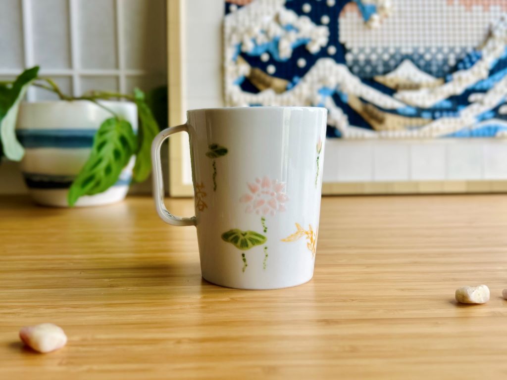 Mug "Lake Jewels or Koi Carp in a Lotus Pond" 250 ml