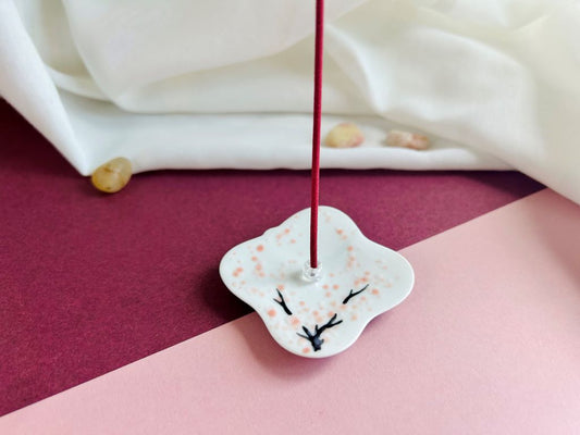 Porcelain incense holder "Morning under the Cherry Blossom" 5.5x5.5 cm