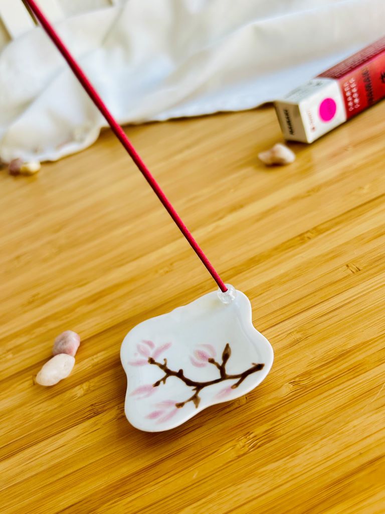 porcelain incense stick holder "Scent of a Spring Dream" 5.5x5.5 cm