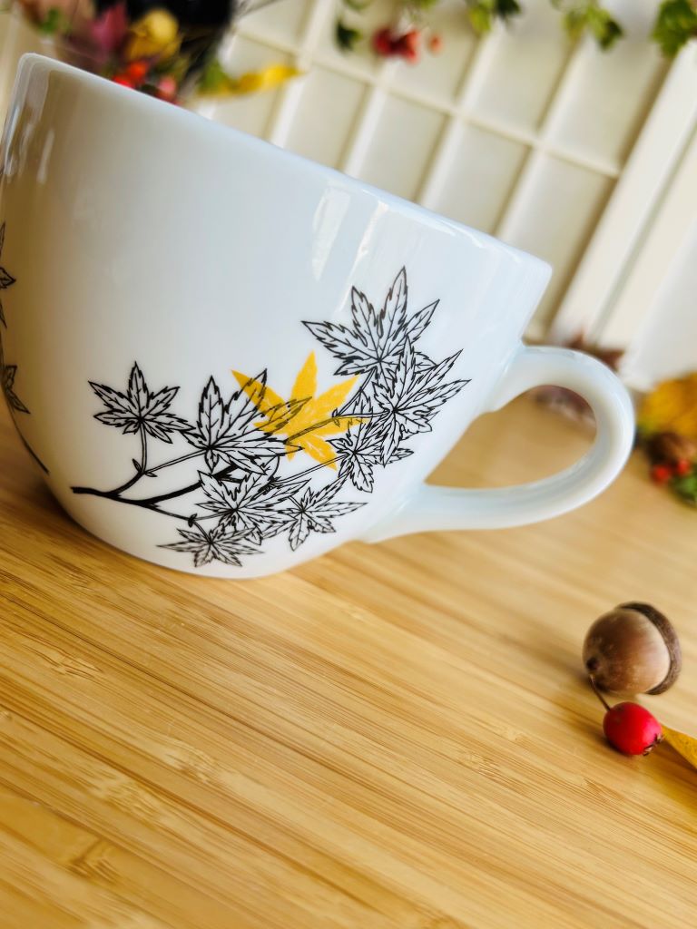 Wide mug "Javory" with gold 480 ml