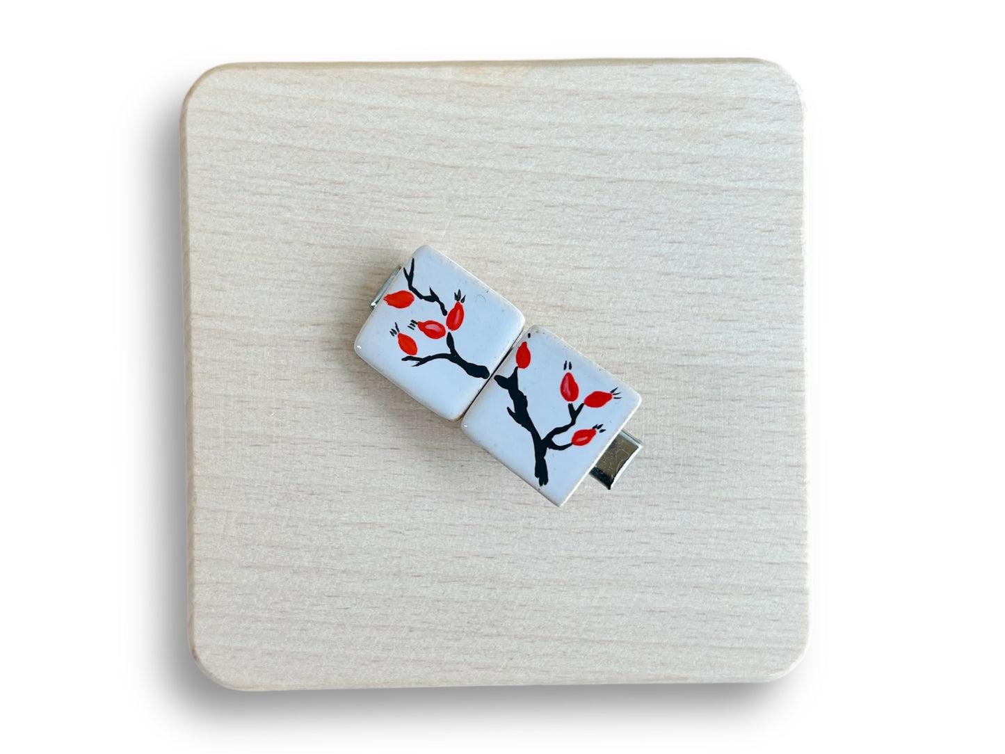 Ceramic brooch "Rosehip Tea"