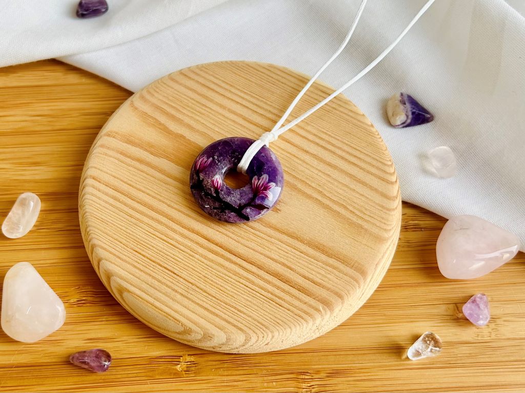 Amethyst donut necklace "Scent of a Spring Dream"