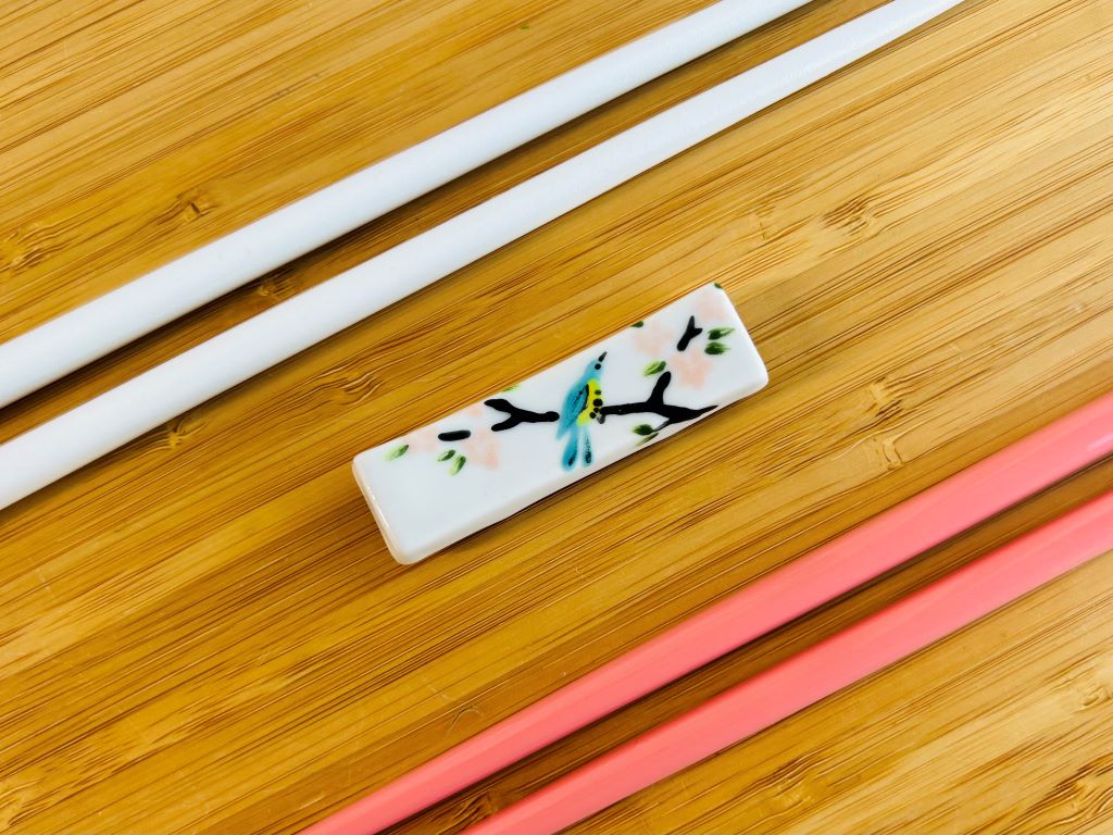 Chopstick rest "Bird on a cherry blossom branch" 6x1.5 cm