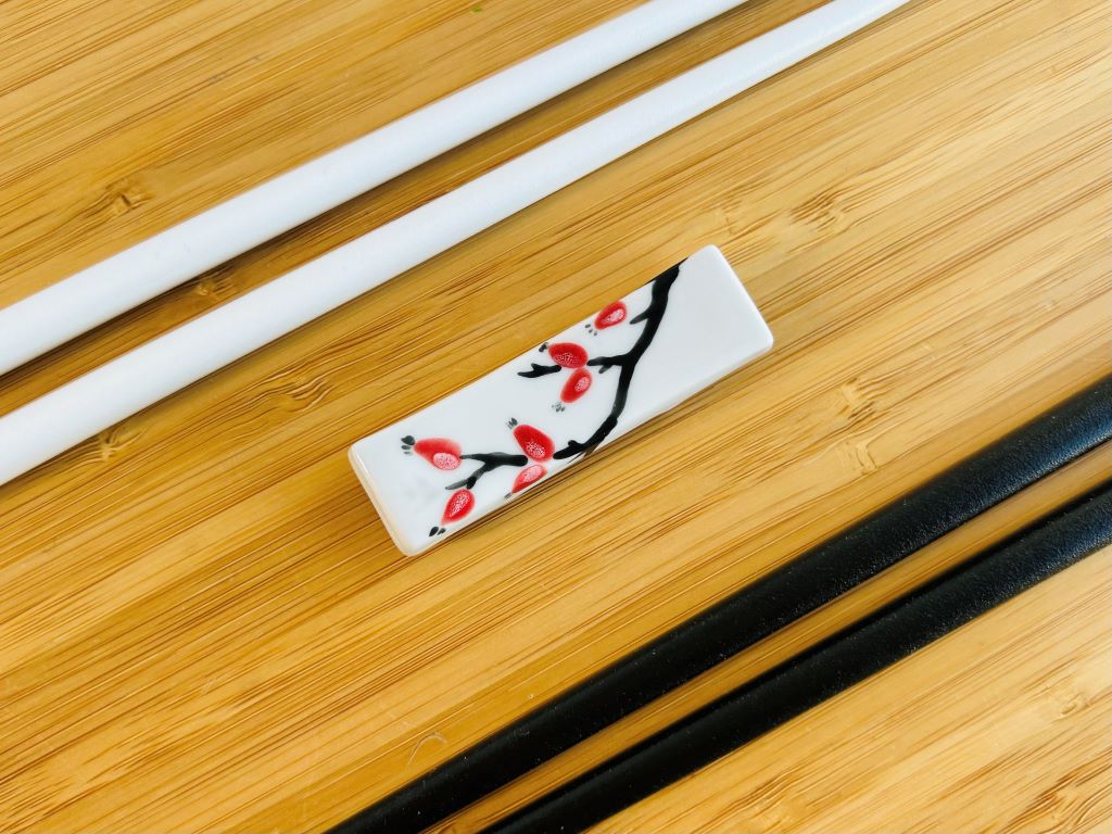 Chopstick rest "Rosehip tea" 6x1.5 cm