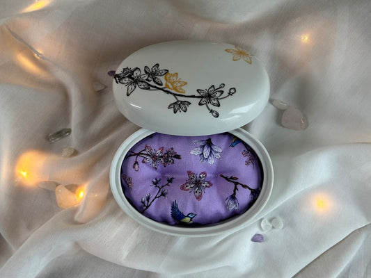 "Spring Japan" porcelain jewellery box with cushion
