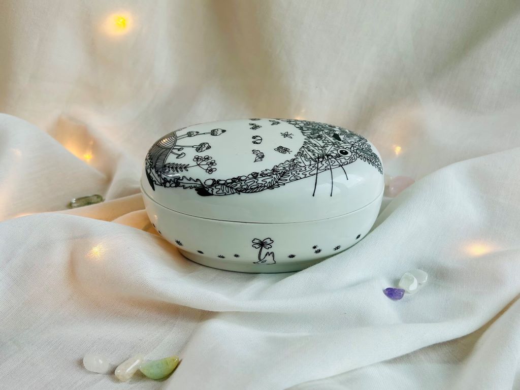"Totoro" porcelain jewelry box with a pillow