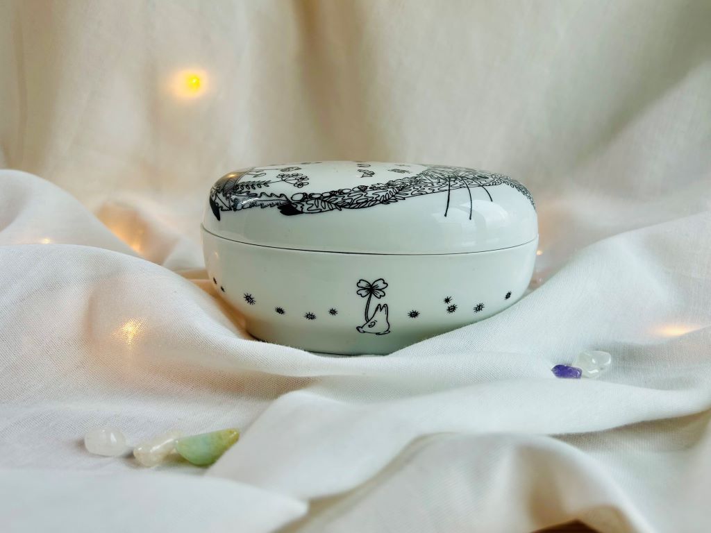 "Totoro" porcelain jewelry box with a pillow