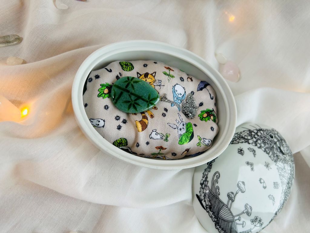 "Totoro" porcelain jewelry box with a pillow